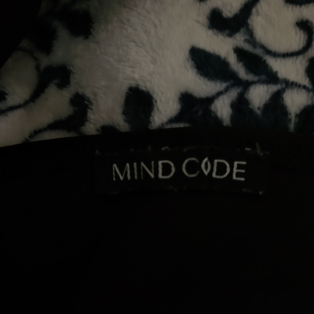 Mindcode Snap Bodysuit - Picture 4 of 5